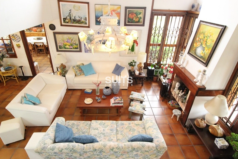 Ótimo sobrado com 02 terrenos no centro de Xangri-Lá: 6ª foto da galeria de imagens do imóvel