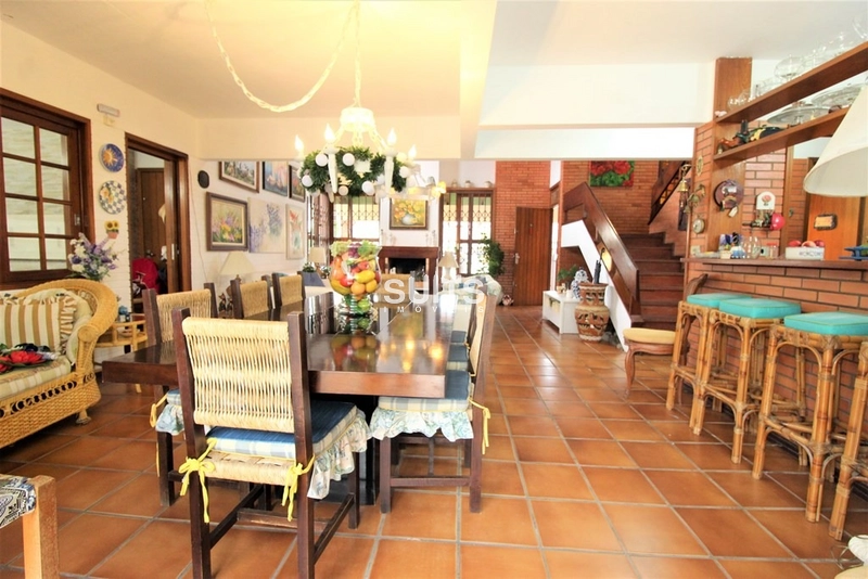 Ótimo sobrado com 02 terrenos no centro de Xangri-Lá: 8ª foto da galeria de imagens do imóvel