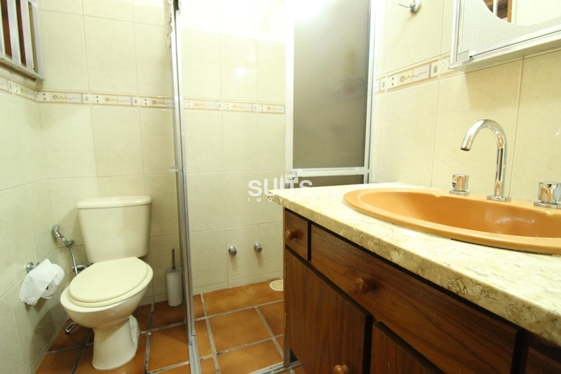 Ótimo sobrado com 02 terrenos no centro de Xangri-Lá: 20ª foto da galeria de imagens do imóvel