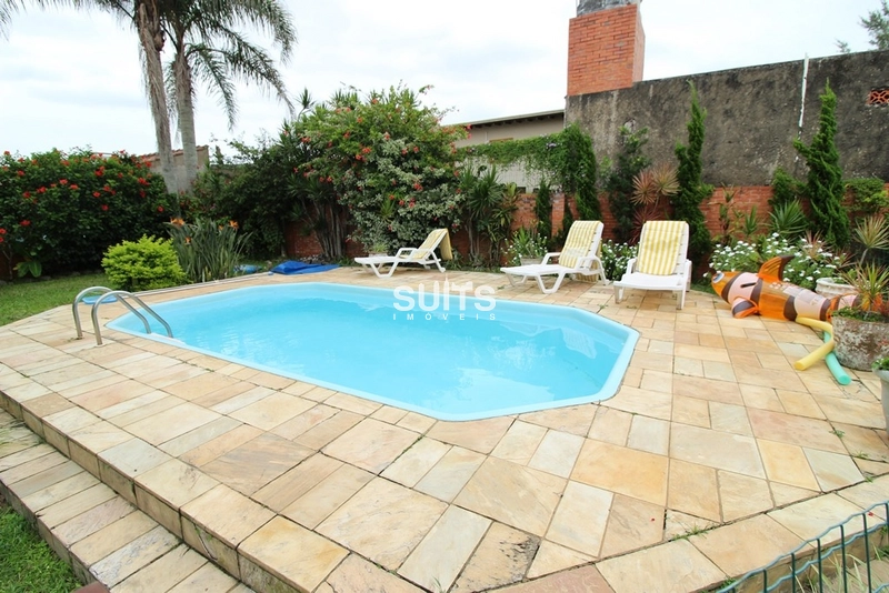 Ótimo sobrado com 02 terrenos no centro de Xangri-Lá: 24ª foto da galeria de imagens do imóvel