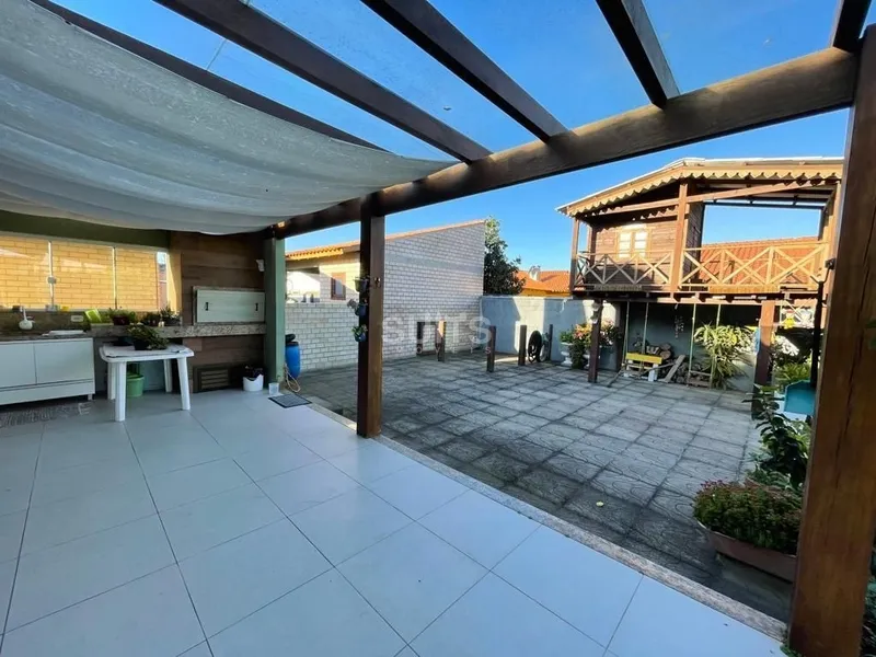 Excelente casa com 02 terrenos próximo ao mar em Atlântida Sul: 15ª foto da galeria de imagens do imóvel