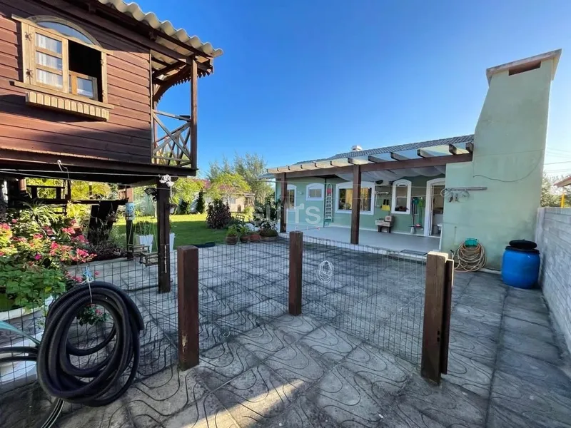 Excelente casa com 02 terrenos próximo ao mar em Atlântida Sul: 25ª foto da galeria de imagens do imóvel