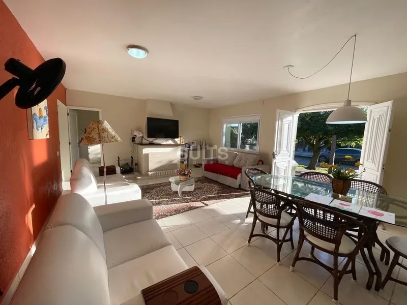 Excelente casa com 02 terrenos próximo ao mar em Atlântida Sul: 5ª foto da galeria de imagens do imóvel