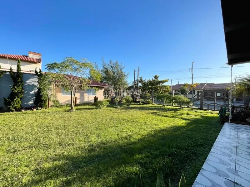 Excelente casa com 02 terrenos próximo ao mar em Atlântida Sul: 28ª foto da galeria de imagens do imóvel