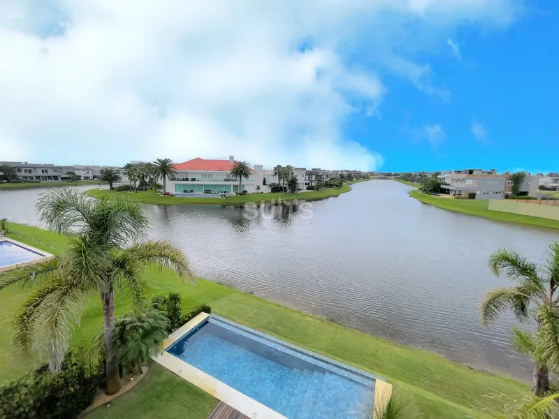 Belíssimo sobrado com vista para todo o condomínio no Enseada: 43ª foto da galeria de imagens do imóvel