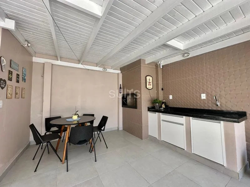 Linda Casa de esquina na praia de Atlântida: 59ª foto da galeria de imagens do imóvel
