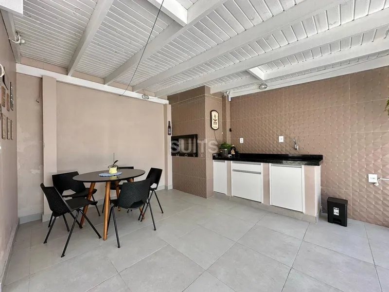 Linda Casa de esquina na praia de Atlântida: 31ª foto da galeria de imagens do imóvel