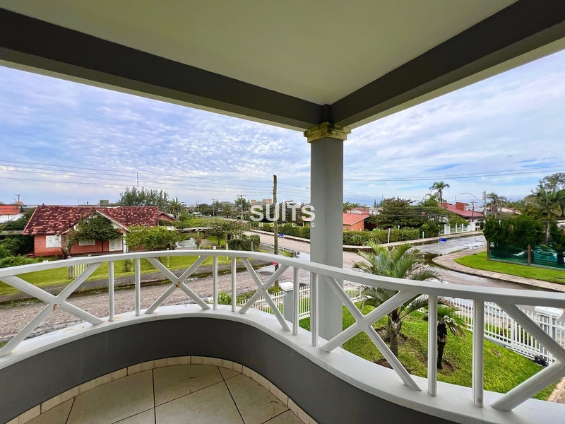 Excelente sobrado de esquina na praia de Atlântida: 28ª foto da galeria de imagens do imóvel