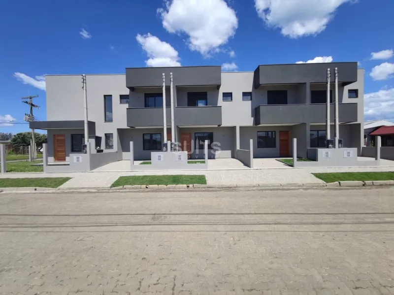 Lindo duplex à venda no centro de Xangri-Lá: 1ª foto da galeria de imagens do imóvel