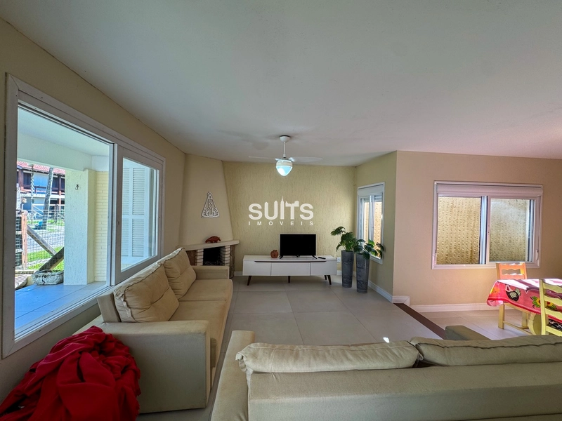 Excelente casa à 01 quadra do mar no Centro de Xangri-Lá: 4ª foto da galeria de imagens do imóvel