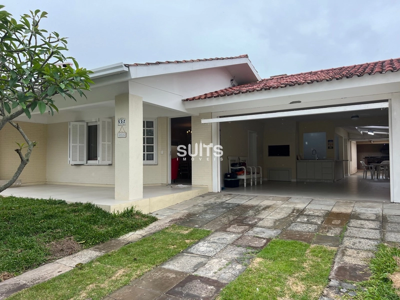 Excelente casa à 01 quadra do mar no Centro de Xangri-Lá: 10ª foto da galeria de imagens do imóvel