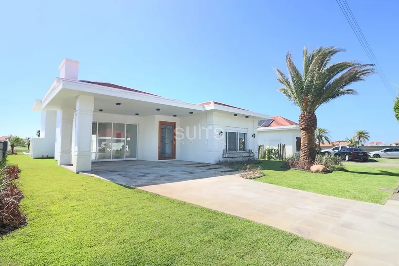 Excelente Casa Térrea no Condomínio Green Village Golf Club: 1ª foto da galeria de imagens do imóvel