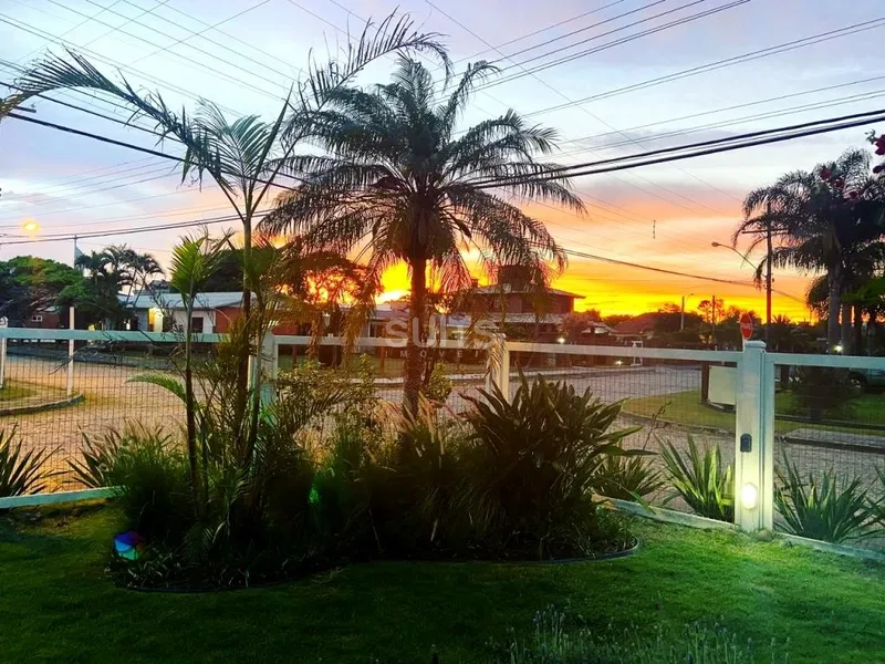 Excelente casa térrea à venda a praia de Atlântida/Xangri-Lá: 1ª foto da galeria de imagens do imóvel