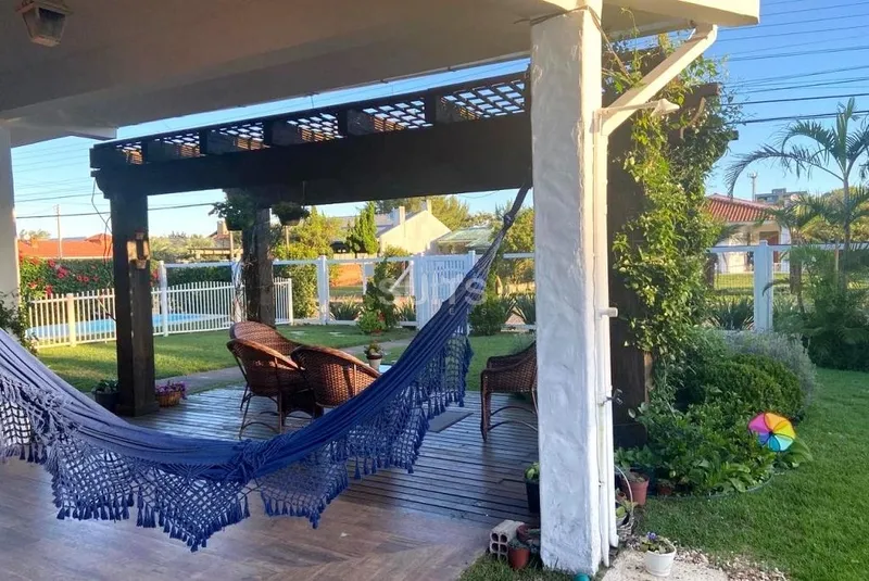 Excelente casa térrea à venda a praia de Atlântida/Xangri-Lá: 2ª foto da galeria de imagens do imóvel