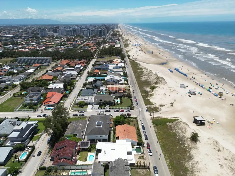 Magnífica mansão à beira mar na praia de Atlântida: 43ª foto da galeria de imagens do imóvel