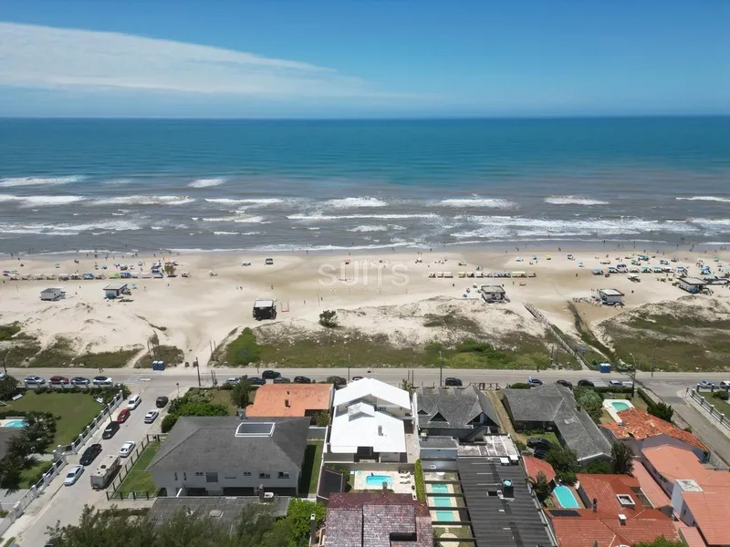 Magnífica mansão à beira mar na praia de Atlântida: 35ª foto da galeria de imagens do imóvel