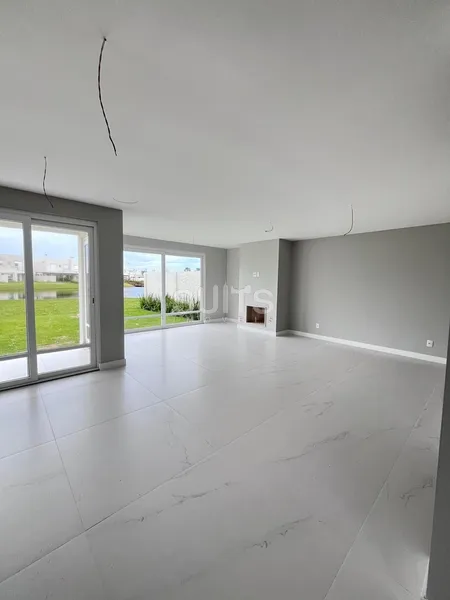 Excelente casa beira lago no Condomínio Páteo Marbella: 7ª foto da galeria de imagens do imóvel