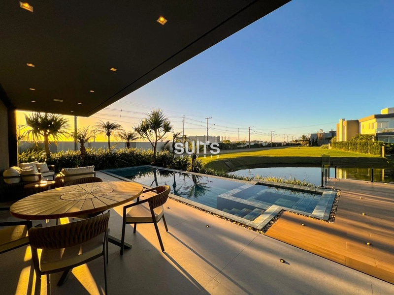 Linda casa de alto padrão no condomínio Sense: 48ª foto da galeria de imagens do imóvel