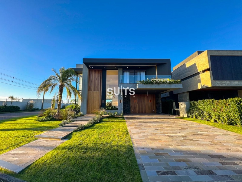 Linda casa de alto padrão no condomínio Sense: 2ª foto da galeria de imagens do imóvel