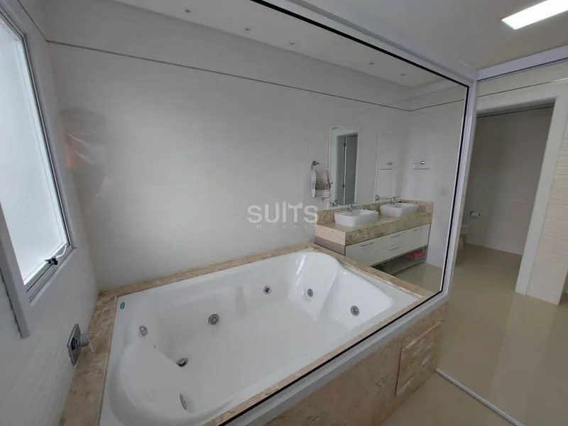 Excelente sobrado beira lago no condomínio Malibu: 28ª foto da galeria de imagens do imóvel