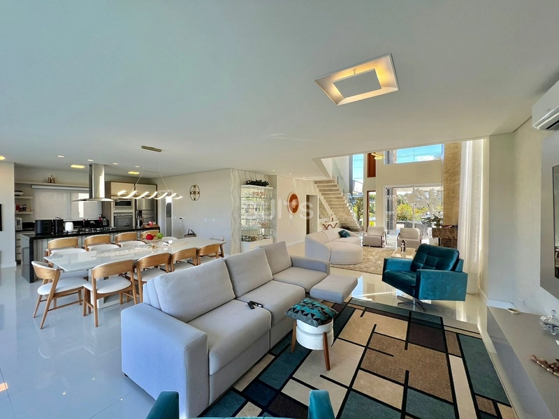 Excelente sobrado beira lago no condomínio Malibu: 18ª foto da galeria de imagens do imóvel