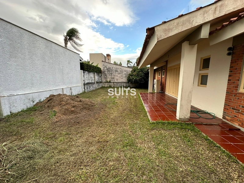 EXCELENTE CASA COM DOIS TERRENOS: 32ª foto da galeria de imagens do imóvel