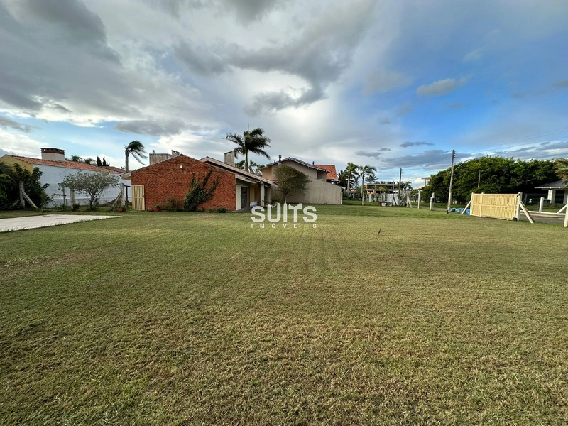 EXCELENTE CASA COM DOIS TERRENOS: 9ª foto da galeria de imagens do imóvel