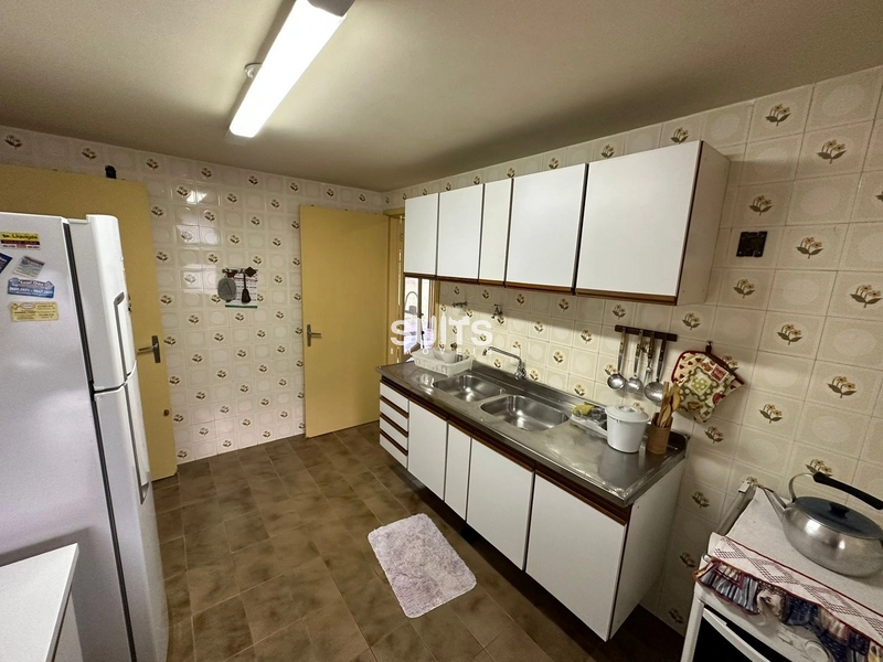 EXCELENTE CASA COM DOIS TERRENOS: 18ª foto da galeria de imagens do imóvel