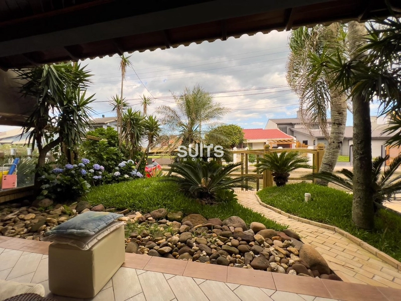 Excelente sobrado a poucos metros do mar no Centro de Xangri-Lá: 2ª foto da galeria de imagens do imóvel