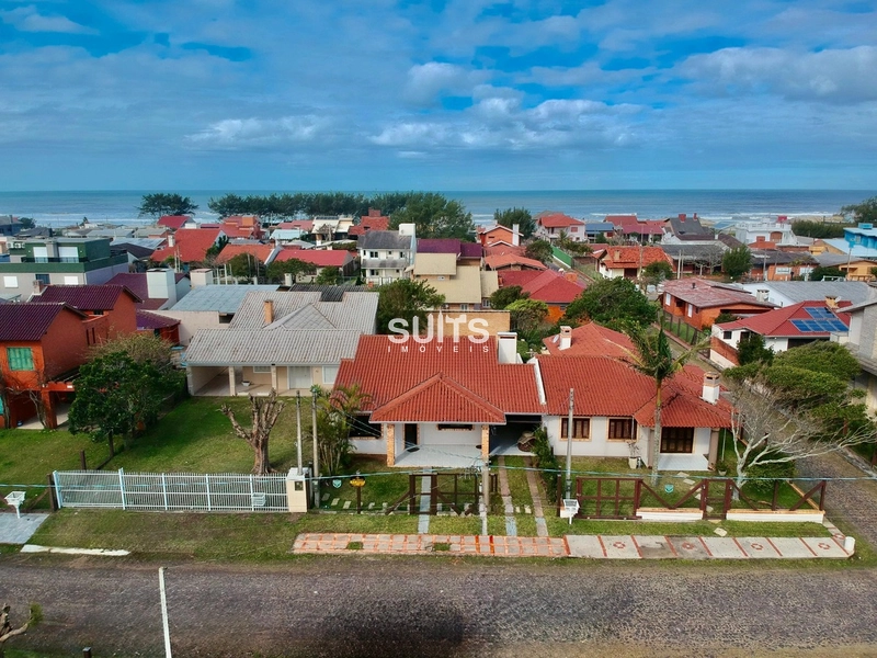 Excelente casa à poucos metros do mar na praia de Rainha do Mar: 2ª foto da galeria de imagens do imóvel