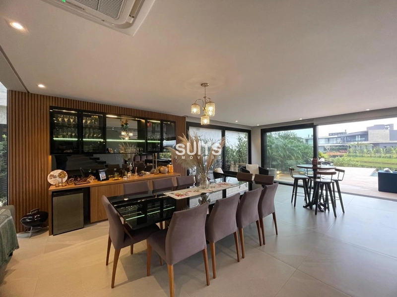 Lindíssimo sobrado beira lago à venda no condomínio Sense: 5ª foto da galeria de imagens do imóvel