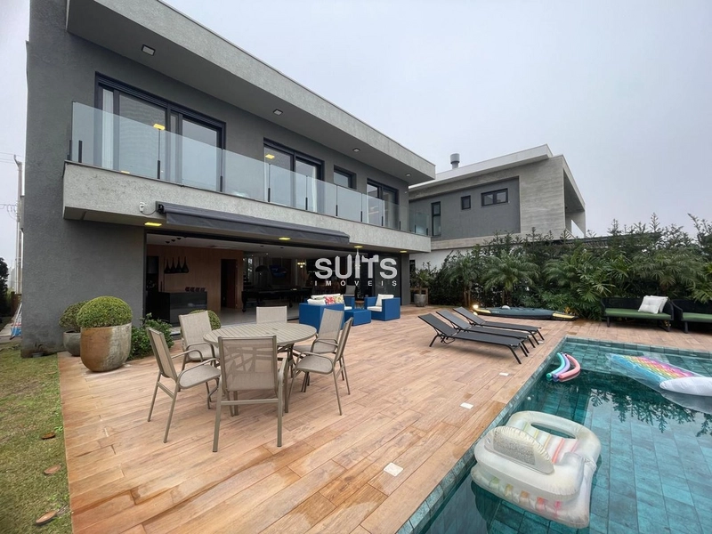 Lindíssimo sobrado beira lago à venda no condomínio Sense: 24ª foto da galeria de imagens do imóvel