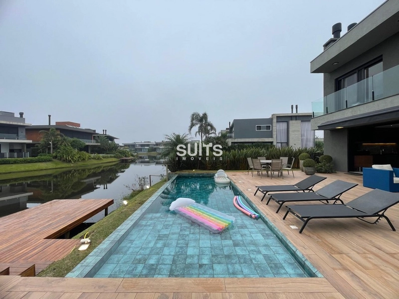 Lindíssimo sobrado beira lago à venda no condomínio Sense: 22ª foto da galeria de imagens do imóvel