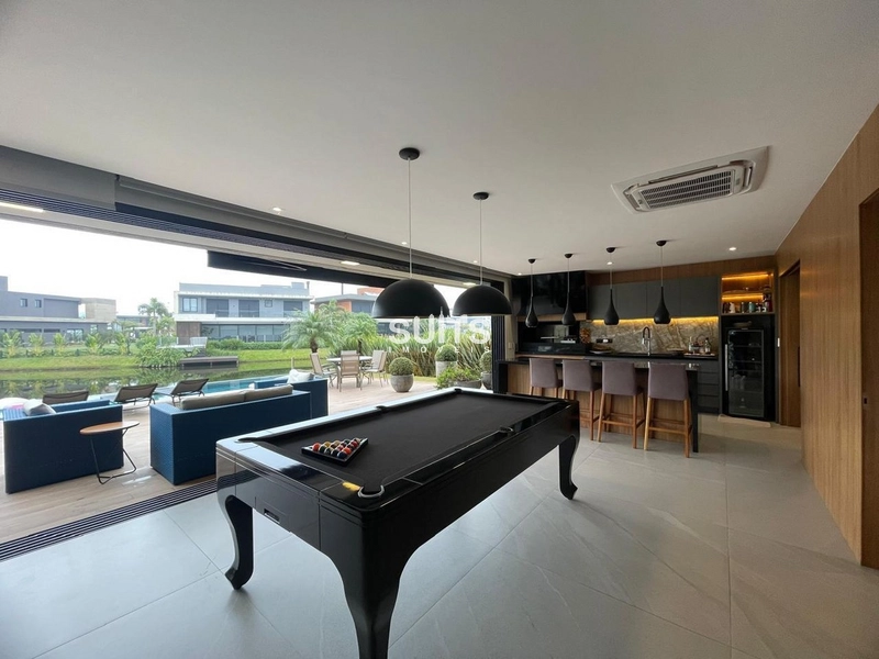 Lindíssimo sobrado beira lago à venda no condomínio Sense: 15ª foto da galeria de imagens do imóvel