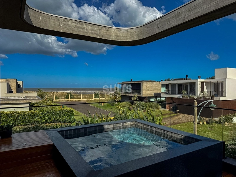 Magnifico sobrado à venda com linda vista para o mar no Playa vista  : 40ª foto da galeria de imagens do imóvel