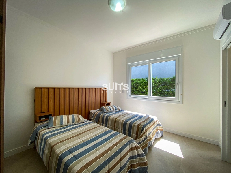 Incrível casa térrea beira lago no condomínio Enseada: 23ª foto da galeria de imagens do imóvel