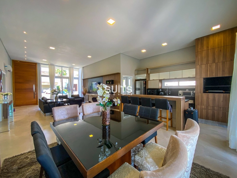 Incrível casa térrea beira lago no condomínio Enseada: 9ª foto da galeria de imagens do imóvel