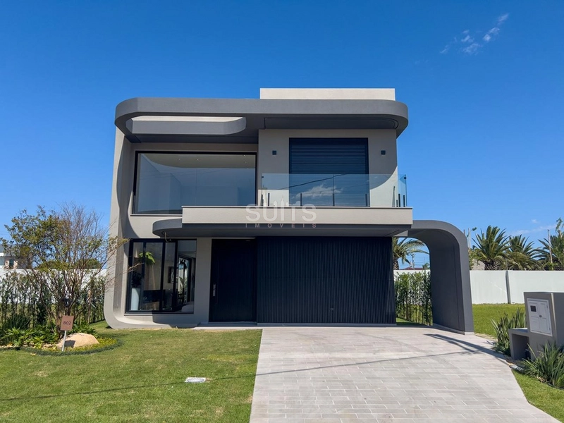 Excelente sobrado à venda no condomínio Amare em Xangri-lá: 1ª foto da galeria de imagens do imóvel