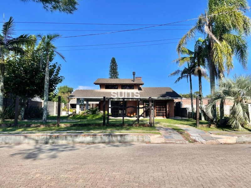 Excelente sobrado à venda em Atlântida!!: 3ª foto da galeria de imagens do imóvel