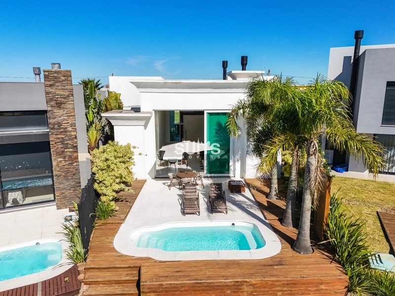 Magnífica casa no condomínio Riviera: 2ª foto da galeria de imagens do imóvel