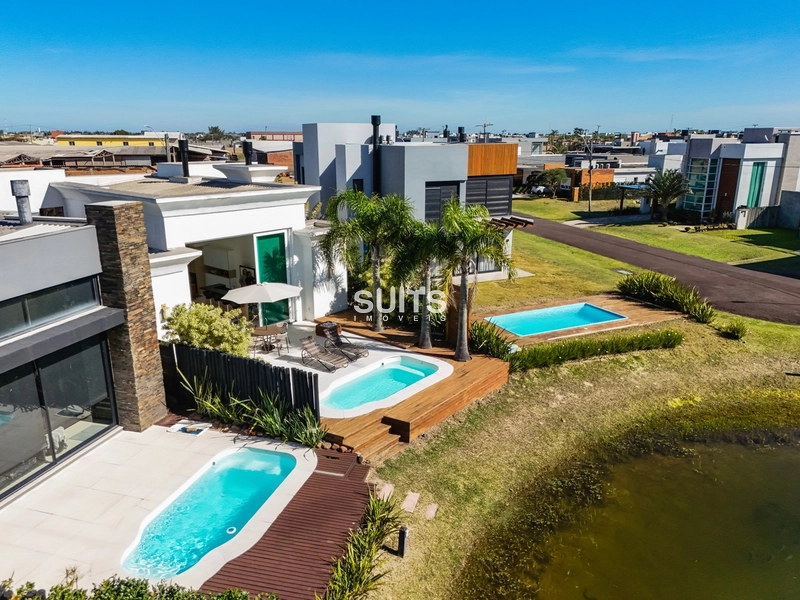 Magnífica casa no condomínio Riviera: 3ª foto da galeria de imagens do imóvel