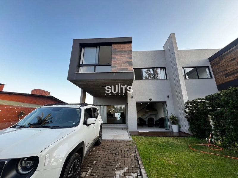 Excelente duplex à venda no Centro: 2ª foto da galeria de imagens do imóvel