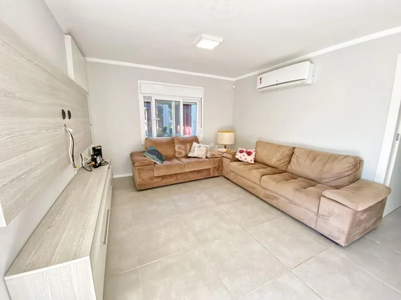 Belíssimo sobrado à 01 quadra do mar no Centro de Xangri-Lá: 4ª foto da galeria de imagens do imóvel