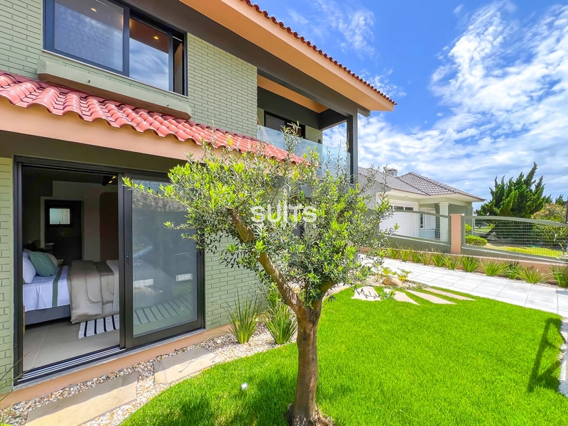 Excelente Sobrado à 01 quadra do mar no Centro da praia de Xangri-Lá: 2ª foto da galeria de imagens do imóvel