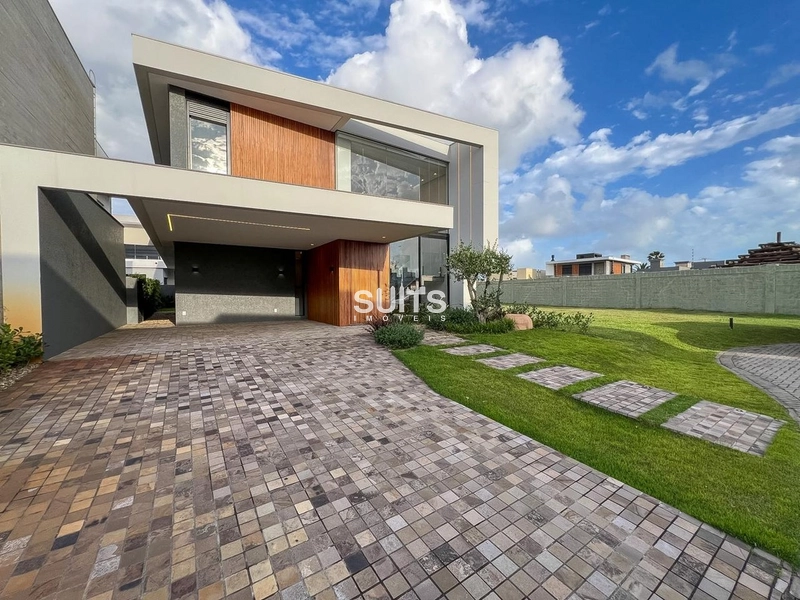 Lindo sobrado à venda no condomínio Sunset: 3ª foto da galeria de imagens do imóvel