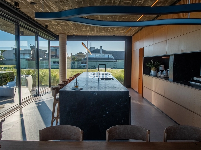 Belíssimo sobrado à venda no condomínio Los Cobos em Xangri-lá: 13ª foto da galeria de imagens do imóvel