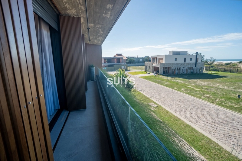 Belíssimo sobrado à venda no condomínio Los Cobos em Xangri-lá: 27ª foto da galeria de imagens do imóvel