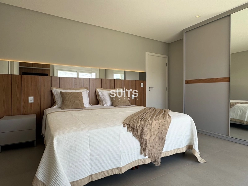 Lindo sobrado com 5 suítes e piscina, no condomínio SUNSET: 28ª foto da galeria de imagens do imóvel