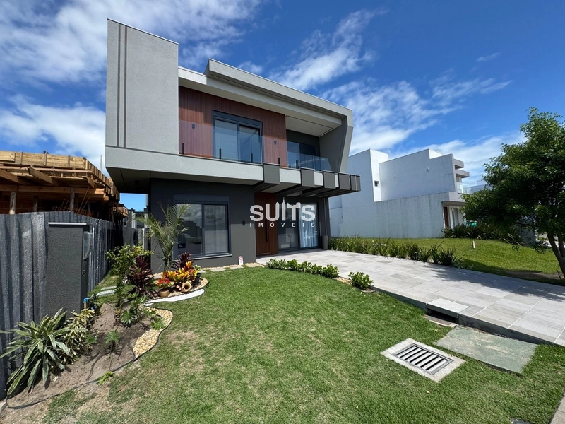 Lindo sobrado com 5 suítes e piscina, no condomínio SUNSET: 2ª foto da galeria de imagens do imóvel