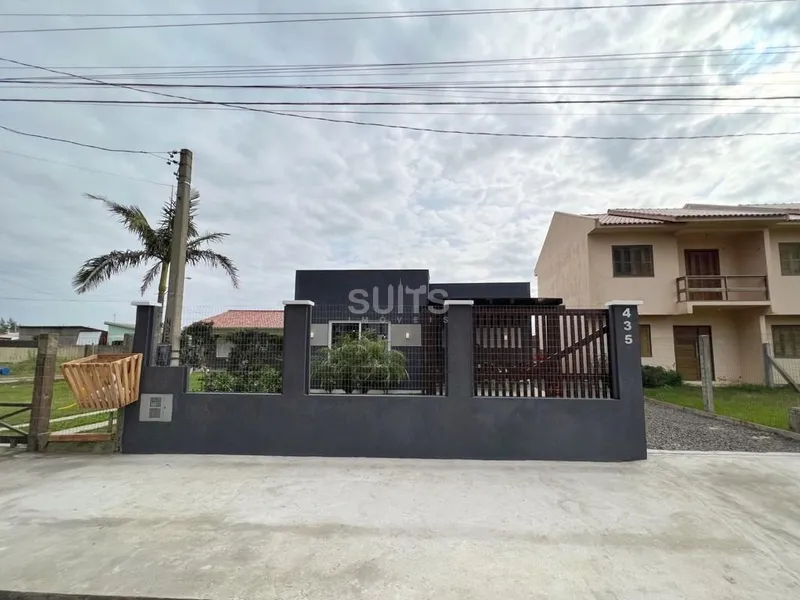 Casa em estado de nova na praia de Rainha do Mar em Xangri-Lá: 3ª foto da galeria de imagens do imóvel
